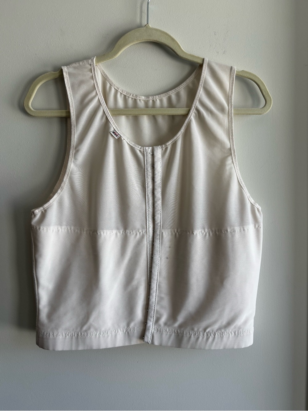 Women's Cream Front-Closure Support Tank Top ( Vintage )